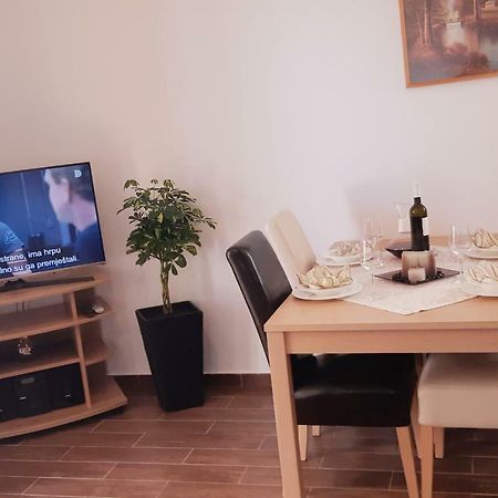 Apartmani Lili Sukošan Extérieur photo
