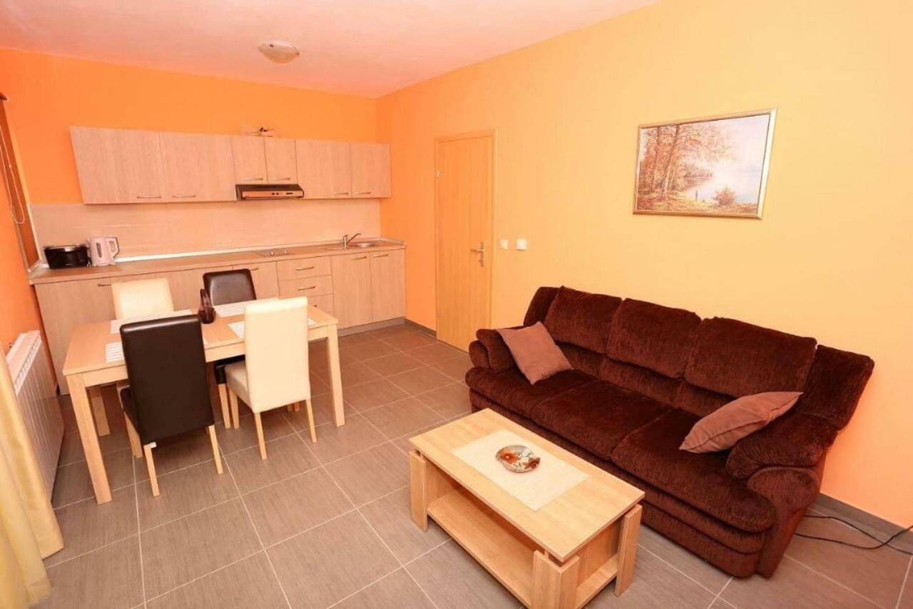 Apartmani Lili Sukošan Extérieur photo