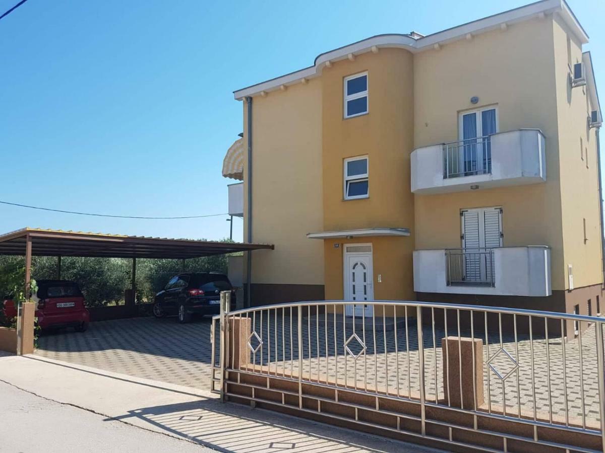 Apartmani Lili Sukošan Extérieur photo