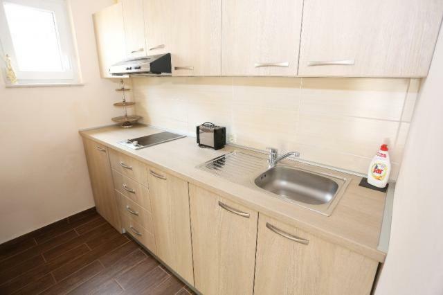 Apartmani Lili Sukošan Extérieur photo
