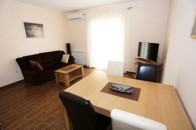 Apartmani Lili Sukošan Extérieur photo