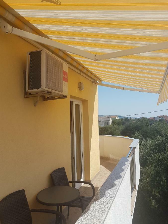 Apartmani Lili Sukošan Extérieur photo