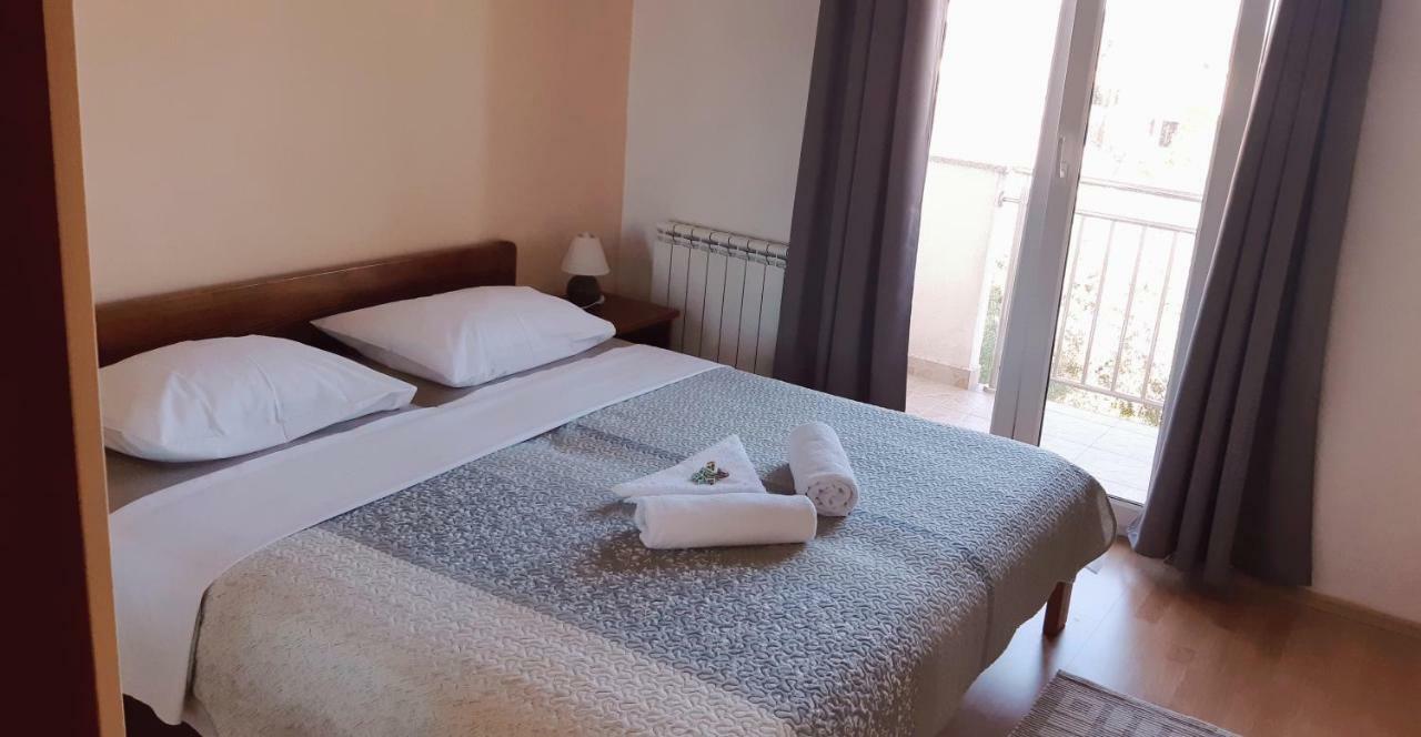 Apartmani Lili Sukošan Extérieur photo