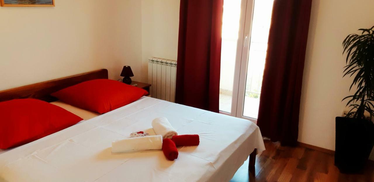 Apartmani Lili Sukošan Extérieur photo