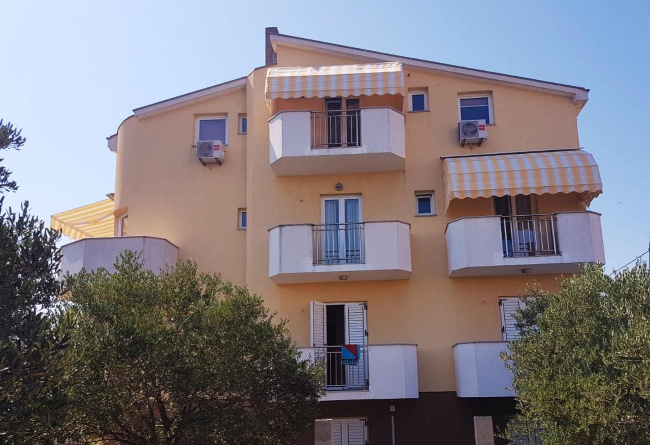 Apartmani Lili Sukošan Extérieur photo