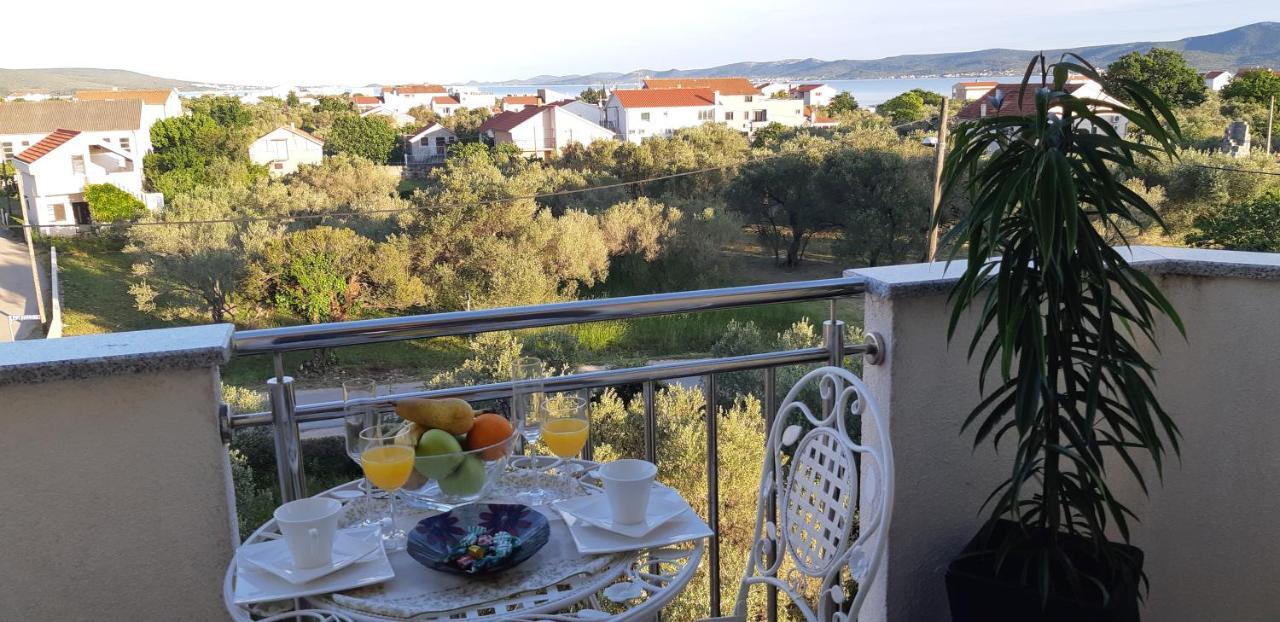 Apartmani Lili Sukošan Extérieur photo