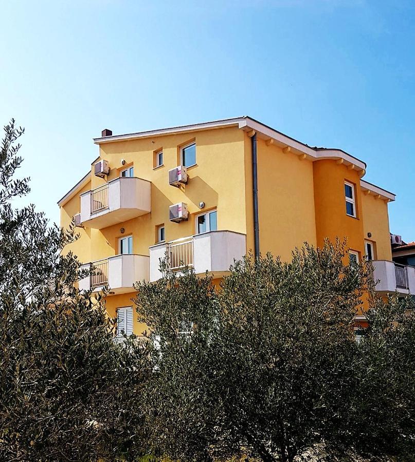Apartmani Lili Sukošan Extérieur photo
